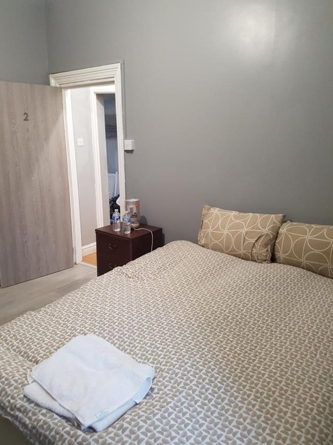Atlas Road Guest House Cardiff Extérieur photo