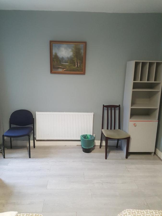 Atlas Road Guest House Cardiff Extérieur photo