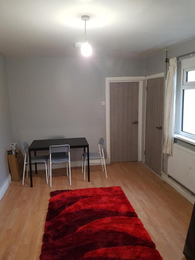 Atlas Road Guest House Cardiff Extérieur photo